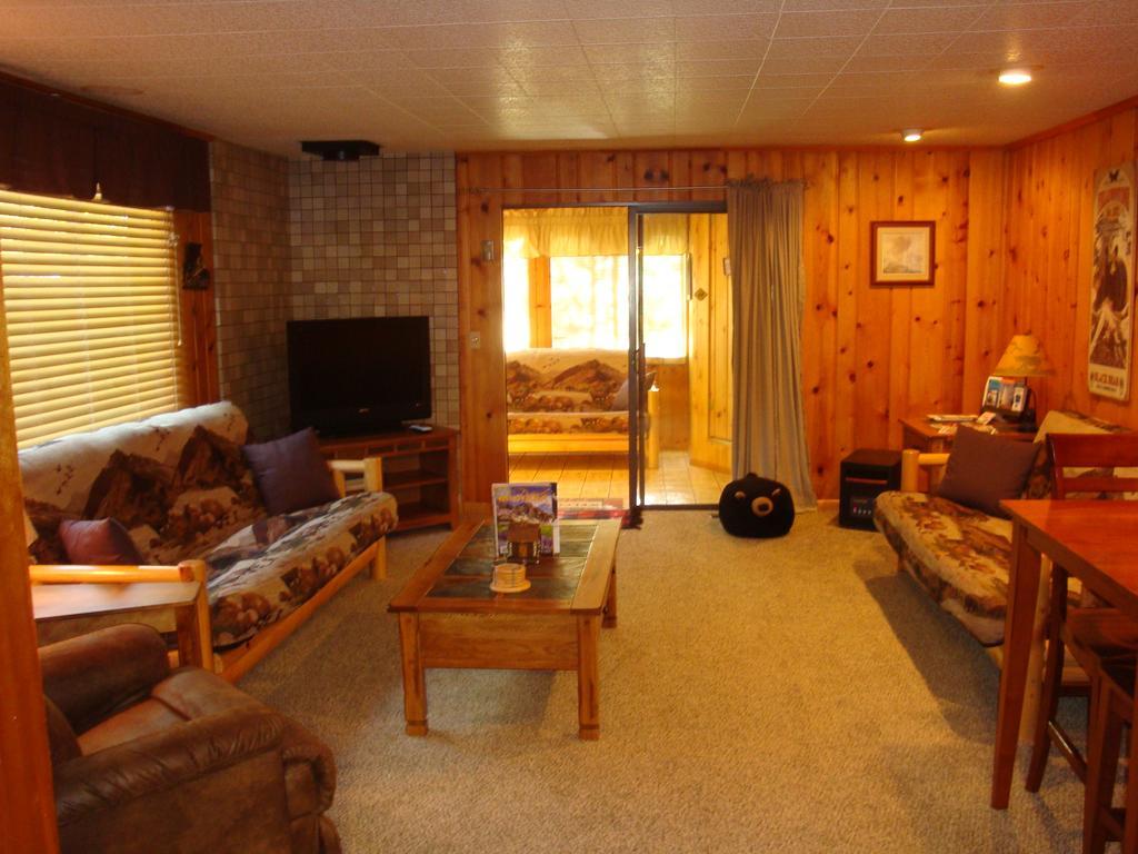 Yellowstone Wildlife Cabins West Yellowstone Dış mekan fotoğraf
