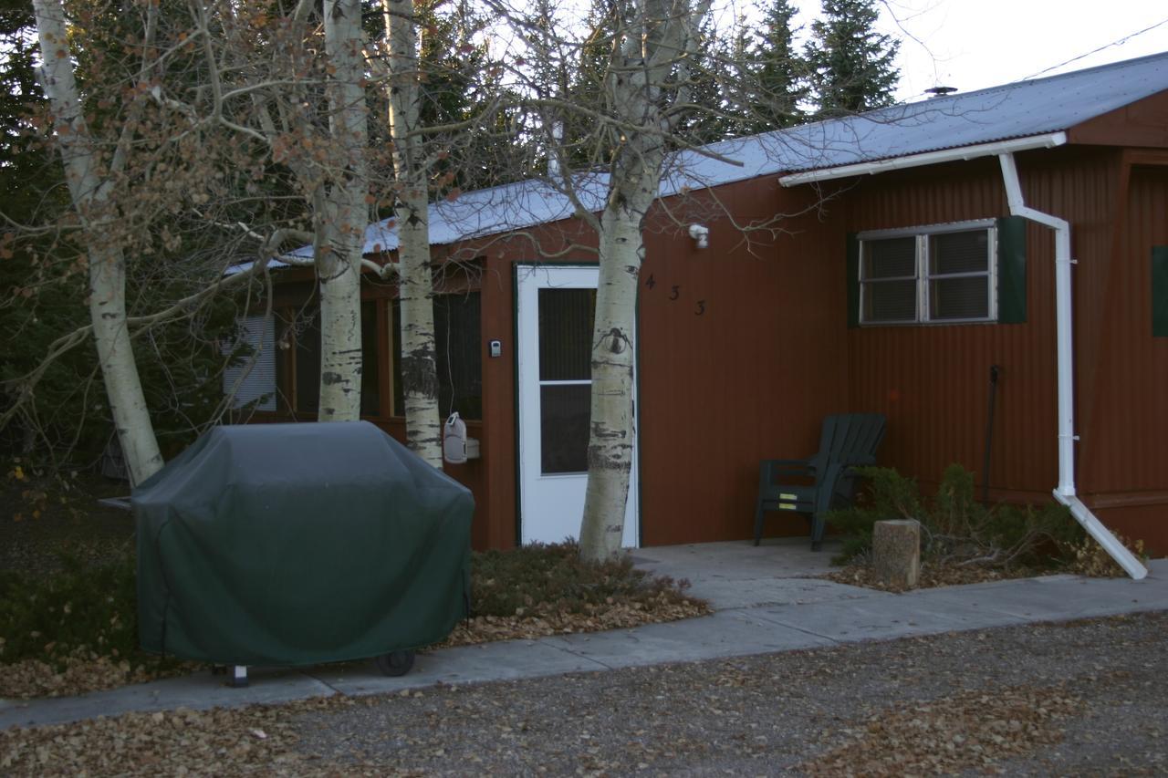 Yellowstone Wildlife Cabins West Yellowstone Dış mekan fotoğraf